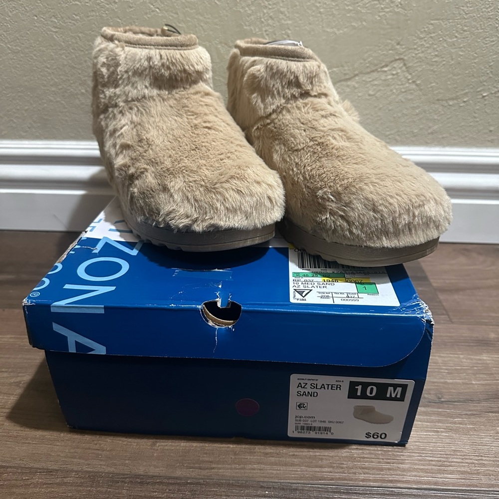 Arizona Jean Company Sand Winter Boots NWT